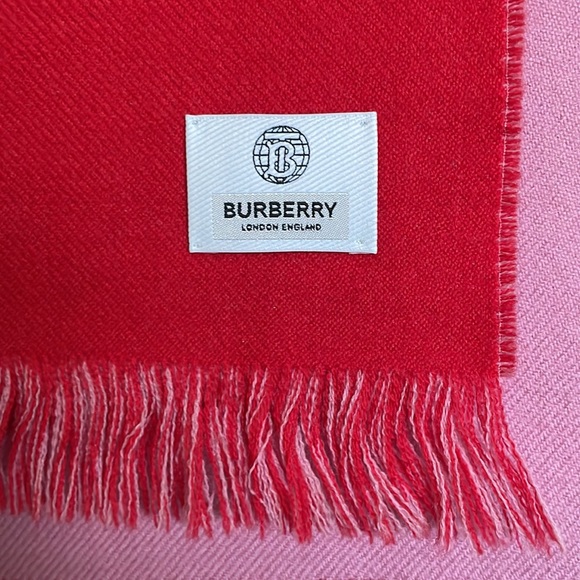 Burberry Logo Wool Scarf - Brand New with Tags - Picture 7 of 7